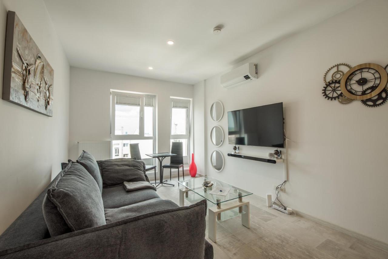 Fancy Penthouse Studio With Lakeview W10 Bucarest Exterior foto